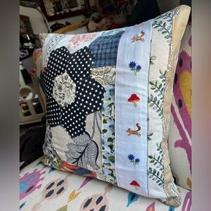 Pillow Cover - Hexie Flower - Envelope Closure